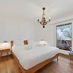 Ferienhaus Escape House In *