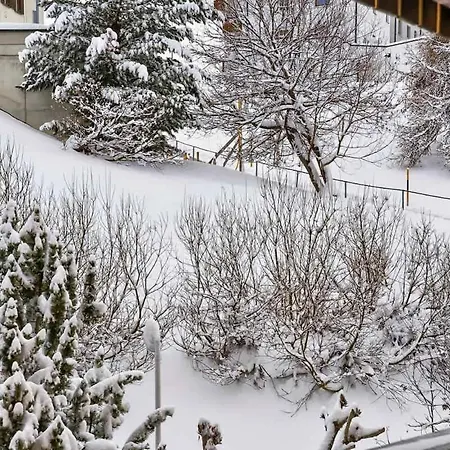 Emotional House In Cresta Bob *