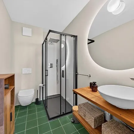 Escape House In